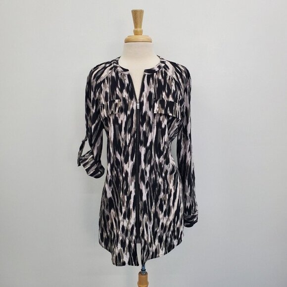 Rock & Republic Tops - Rock & Republic Animal Print Full Zip Top Size L Black Gray Roll Tab Sleeve